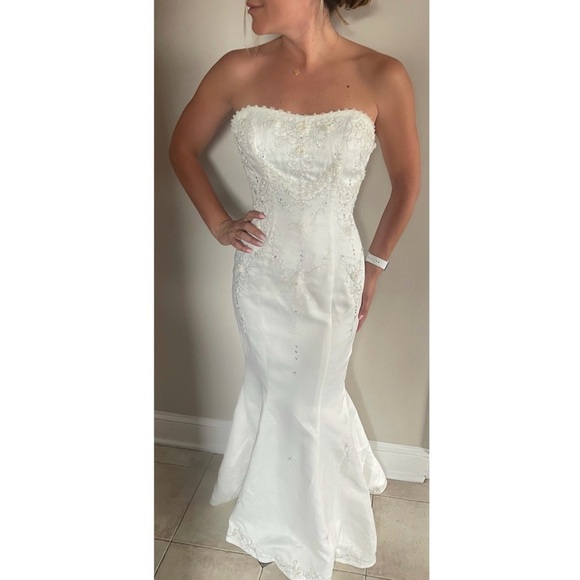 Jovani Bridal Strapless Gown - Picture 6 of 9